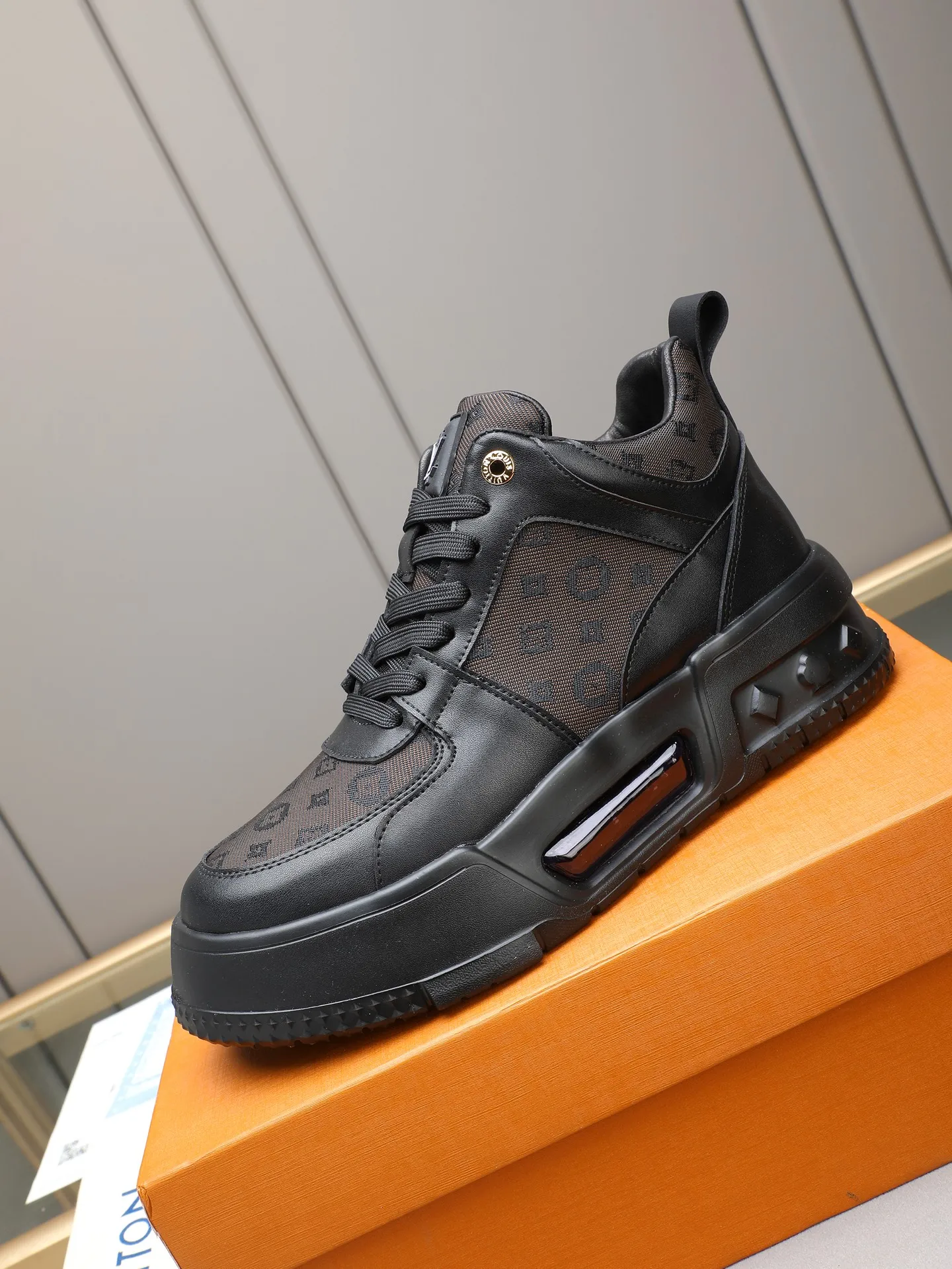 PP460 High Top Men's [LV] Autumn and winter high top classic hot style💝 👣👣Perfect last shape, beautiful design style 💋 💋This winter is no longer cold😢😢Cow leather➕LV special material➕Breathable sheep lining➕Non-slip and wear-resistant foam air cushion outsole🎩A must-have for fashionable men❗Number: 38-44 (45 custom-made) The real thing looks better🎬The real thing looks better👅, 5 colors to choose from